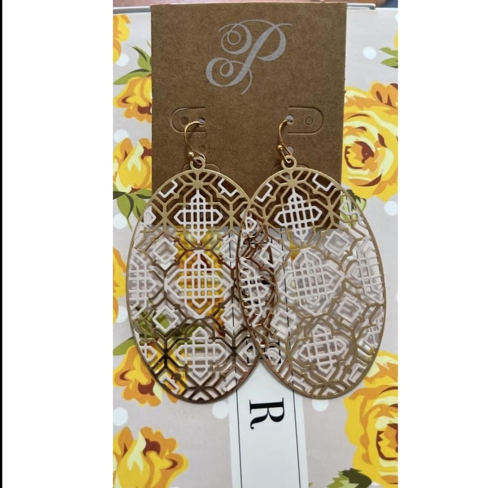 White and Gold Earrings - Picture 2 of 2